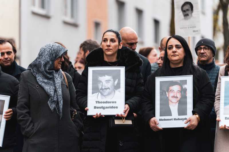 Gamze Kubaşık (rechts).