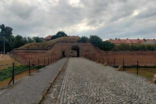 Einer der heutigen Zugänge in die ehemalige "Große Festung Theresienstadt".